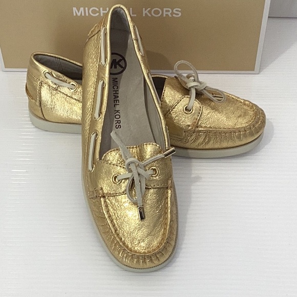 Michael Kors Moccasin Flats Leather Size 8M Color Gold - Picture 1 of 10